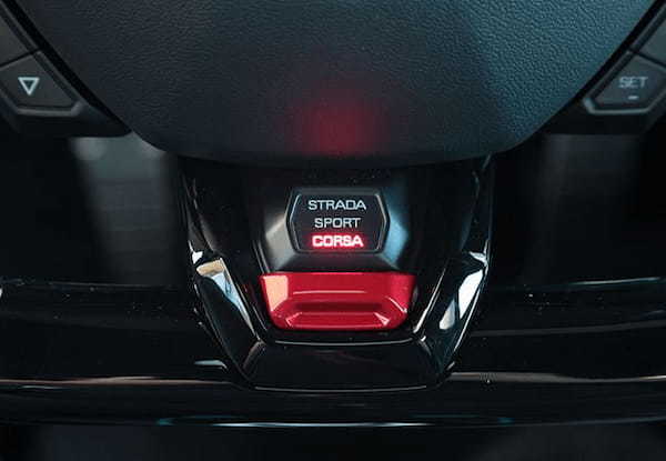 【最新スーパースポーツ試乗】V10・MRの最終完成形、ランボルギーニ・ウラカン・テクニカの濃密ドライビングフィールに感動!