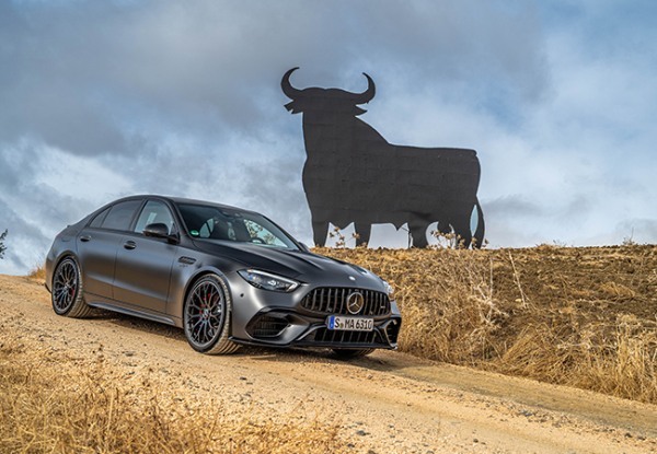 【最新モデル試乗】すべてが新世代。PHEVに進化したAMG・C63S・Eパフォーマンスの驚愕の実力