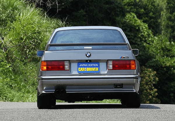 レースのために誕生したロードゴーイングスポーツ、初代BMW M3（E30型）の肖像