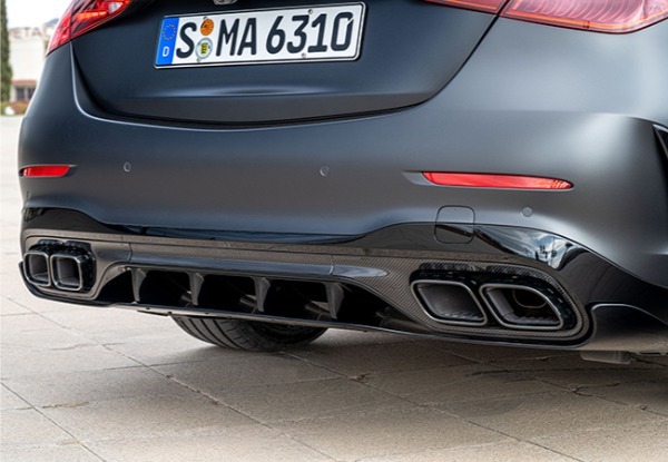 【最新モデル試乗】今度のメルセデスAMG・C63S EパフォーマンスはF1テクノロジーを傾注。究極の速さとドライビングプレジャーを手に入れた