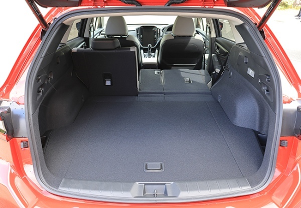【最新モデル試乗】SUBARU期待のニューカマー、レヴォーグ・レイバックは走り/快適性/ユーティリティ、そしてタフさの新基準。魅力的だ!