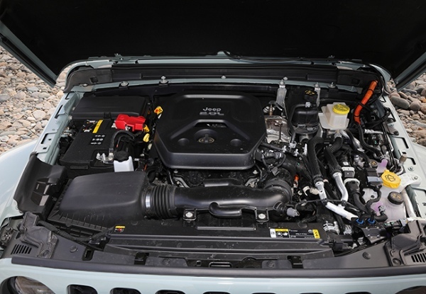 【最新モデル試乗】最強電動オフローダー上陸。Jeepラングラー4×eの圧倒的な存在感と走破性