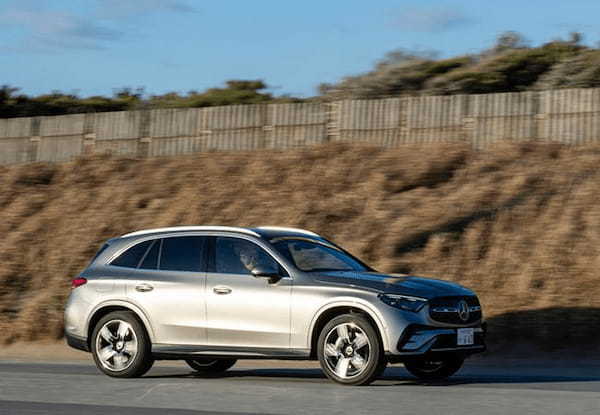 【最新モデル試乗】モーターで118km走る先進PHEV。いま最も賢いメルセデス、GLC350eの卓越パフォーマンス