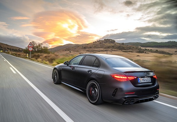 【最新モデル試乗】すべてが新世代。PHEVに進化したAMG・C63S・Eパフォーマンスの驚愕の実力