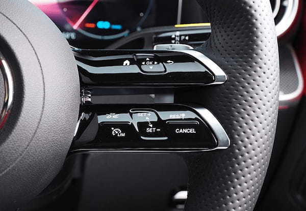 【人気モデル研究】メルセデスのプレミアムな魅力を体現。C220dのほとばしる「いいもの感」の本質