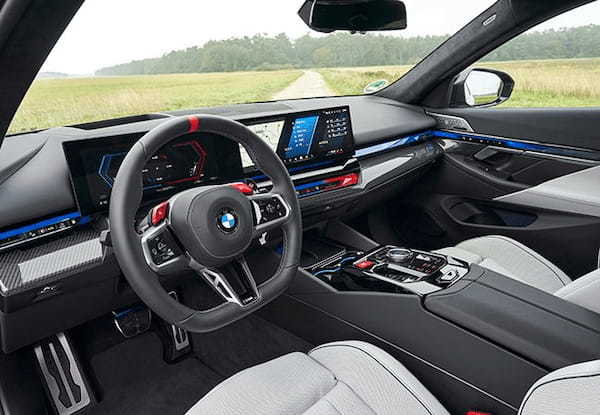 【ドイツ勢の最前線】最新BMW・M5は最大トルク1000Nm達成。圧倒的に速く、洗練された究極スポーツサルーンである