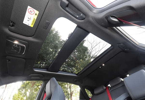 【最新モデル試乗】モーターとエンジンの「いいとこ取り」。時代を先駆けるクラウン・スポーツPHEVの迫力世界