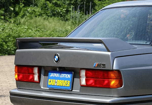 レースのために誕生したロードゴーイングスポーツ、初代BMW M3（E30型）の肖像