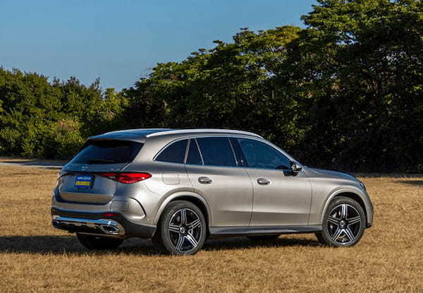 【最新モデル試乗】モーターで118km走る先進PHEV。いま最も賢いメルセデス、GLC350eの卓越パフォーマンス