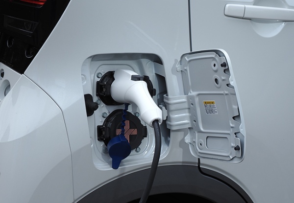 【人気モデル研究】生活を楽しむBEV。日産サクラが提唱する未来志向のライフスタイル
