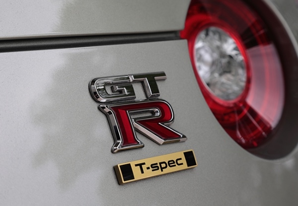 【最新モデル試乗】日本の至宝のさらなる進化。GT-R・2024年モデルの圧倒的パフォーマンス