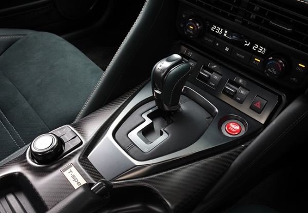 【最新モデル試乗】日本の至宝のさらなる進化。GT-R・2024年モデルの圧倒的パフォーマンス