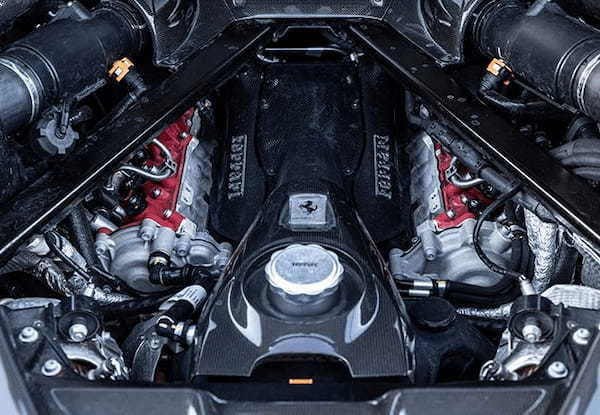 【最新スーパースポーツ試乗】公道走行も可能なサーキット専用マシン、フェラーリSF90XXの1030psパワーをフィオラノで解き放った!