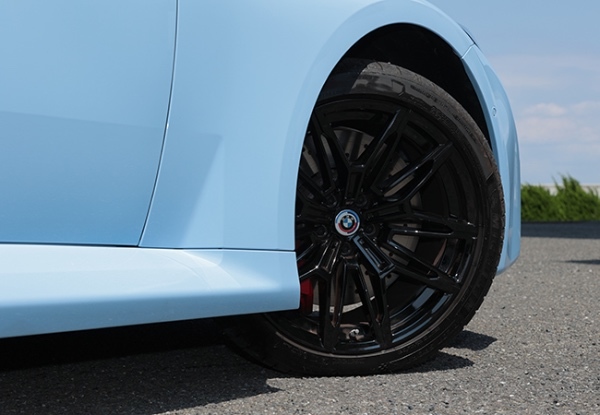 【最新モデル試乗】絶品Mパワー・ストレート6＋6MT。BMW・M2はすべてでドライバーを魅了する！