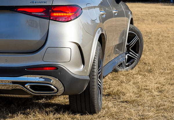 【最新モデル試乗】モーターで118km走る先進PHEV。いま最も賢いメルセデス、GLC350eの卓越パフォーマンス