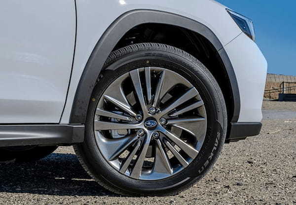 【注目モデル試乗】「快適」というフレーズはこのクルマのためにある! SUBARUの新顔、レヴォーグ・レイバックの絶品クルージング性能