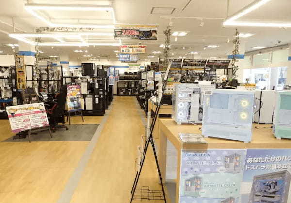 宮崎でも「光るPC」流行ってます！パーツもゲームも26歳の店長に気軽に相談できる「ドスパラ宮崎恒久店」