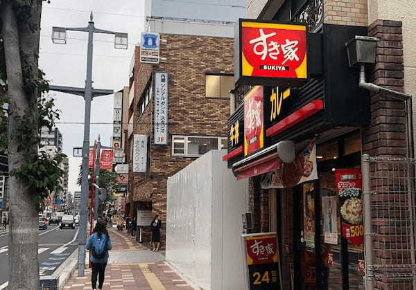 相次ぐ値上げに人手不足も再来? 課題山積の大手牛丼チェーンの現在