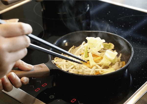 自炊の強い味方!ムラなく熱が伝わるIH対応ミニフライパンシリーズ