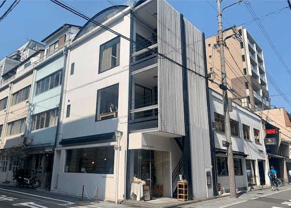 【バレンタイン数量限定販売】注文殺到した生チョコ京ワッフル入りBOXが待望の再登場｜1/16(月)予約販売開始【あなたの“好き”を京ワッフルに乗せて】