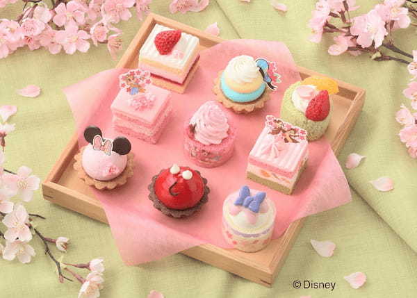 【銀座コージーコーナー】あれあれ？だれかがケーキに桜の花びらを散らしたよ♪　春の新作ディズニーデザインのプチケーキアソートが登場