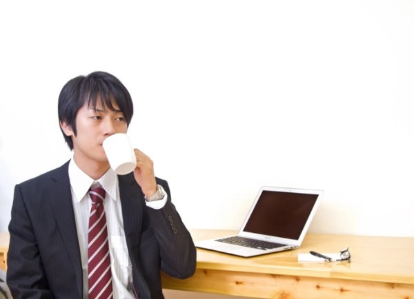ドライな人は誤解されやすい？特徴と上手な付き合い方を解説！