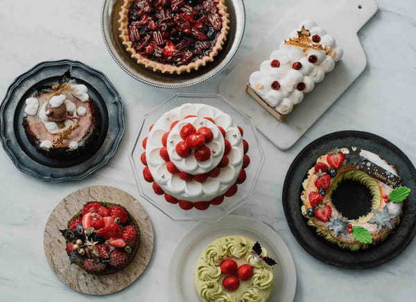 【DEAN & DELUCA】ホリデー限定メニュー予約スタート 心も華やぐクリスマスケーキと特別な日のメインディッシュ