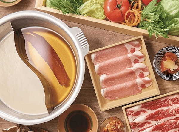 霜降りがとろける味わいの“幻の金華豚”をほのかに甘い“黄金だし”で食べる「金華豚しゃぶしゃぶ」