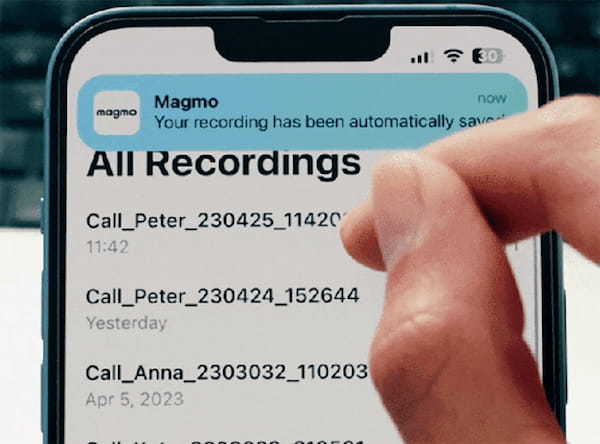 スマホの発着通話を録音、文字化「magmo pro」が話題 – スマホ背面に取り付けるだけ