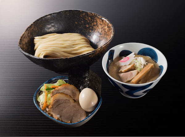 【かねふく×三ツ矢堂製麺】熱々の絶品あごだしスープと明太子の旨味。「濃厚めんたいつけめん」を１２月１５日より限定発売開始。