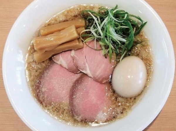 【岡⼭市初上陸】名店はやし⽥プロデュースのラーメン店「らぁ麺さくら⽥」が11月16日（水）11時00分開店！グランドオープン記念として5⽇間、醤油らぁ麺を500円で提供！