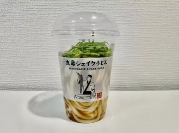 丸亀製麺のこれまでにない新作「丸亀シェイクうどん」が絶品！味変アイデアにも挑戦