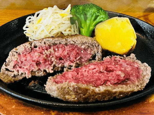 とろけるハンバーグって食べたことある?「焼肉の一休」の熊本県産黒毛和牛100%ハンバーグが最高すぎた【菊池市ランチ】