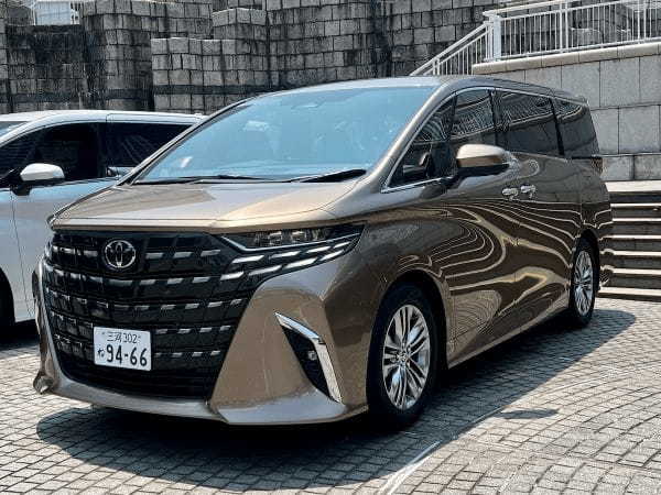【試乗記】トヨタアルファード・ヴェルファイア　高級感溢れるショーファーとドライバーズカー