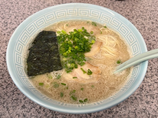 【熊本市南区】黄金バランスのとんこつラーメンが絶品！人気の「博多ラーメン 一燈灯」が3店舗目オープン！