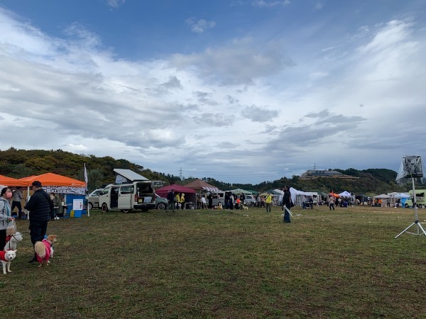 湘南国際村めぐりの森にて 保護犬のためのチャリティイベント開催！ DOGs CONFERENCEイベントレポート