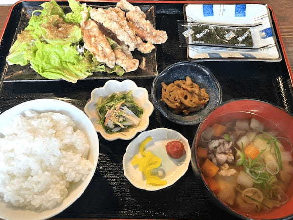 【益城ランチ】観光気分でゆっくり！「鶏炭焼 おはこ 西原店」でランチと向き合う時間が心地よい。