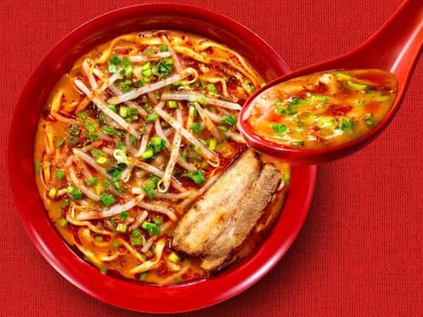 中毒者続出！(※)　クセになる刺激的な辛さが特長のラーメン「魅惑の辛麺」新発売