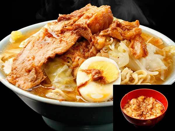 JR大宮駅のエキナカ商業施設「エキュート大宮」の冷凍自動販売機で「宅麺.com」から厳選した人気ラーメン店の商品を提供開始