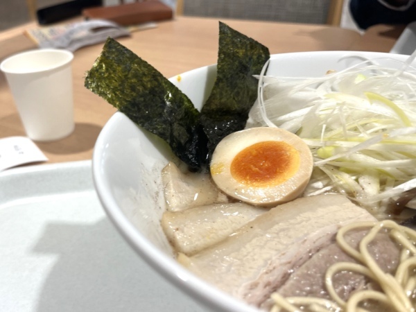 【熊本市東区】ラーメンのために生まれた小麦使用「麺彩厨房 古今」の麺を楽しむラーメン！