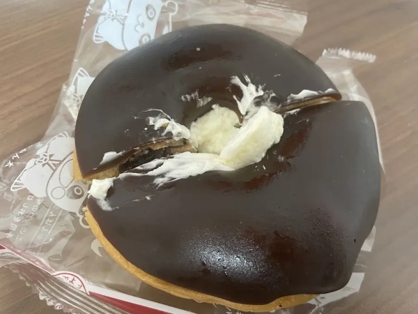 ようかん＋あんぱんという悪魔のような静岡ご当地スイーツを食べてみた
