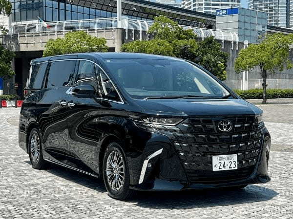 【試乗記】トヨタアルファード・ヴェルファイア　高級感溢れるショーファーとドライバーズカー