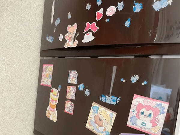 タンスのシールは「子育ての象徴」　今も昔も変わらない育児あるある