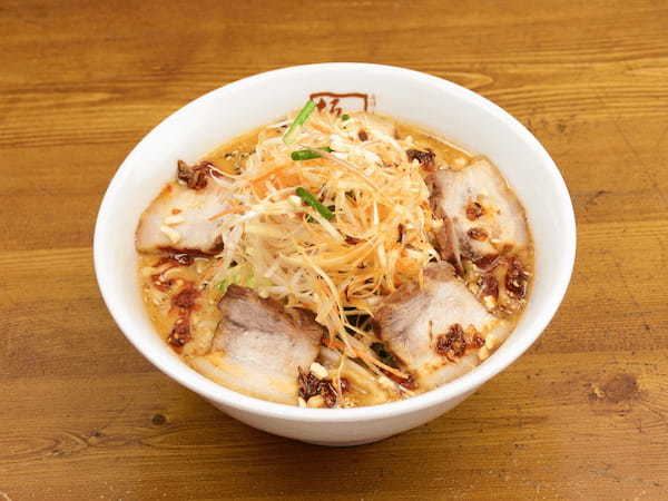 【喜多方ラーメン坂内】 この冬は選べる『焦がしごまみそラーメン』！『青唐 焦がしごまみそラーメン』『倍焼豚 焦がしごまみそラーメン』の2種類が仲間入り2024年12月17日(火) 販売スタート