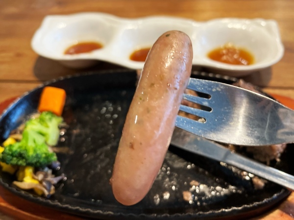 【熊本市北区】どちらが好き?植木町の「馬牛ん」でハンバーグを食べ比べ!あなたの推しハンバーグを見つけてみて。
