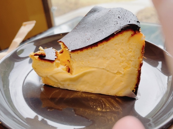 【阿蘇市】老舗漬物屋さんが作るバスク風チーズケーキがトロトロで最高【モアザンピクルス】