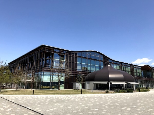 これ図書館!? わざわざ行きたい日本のおしゃれ図書館8選