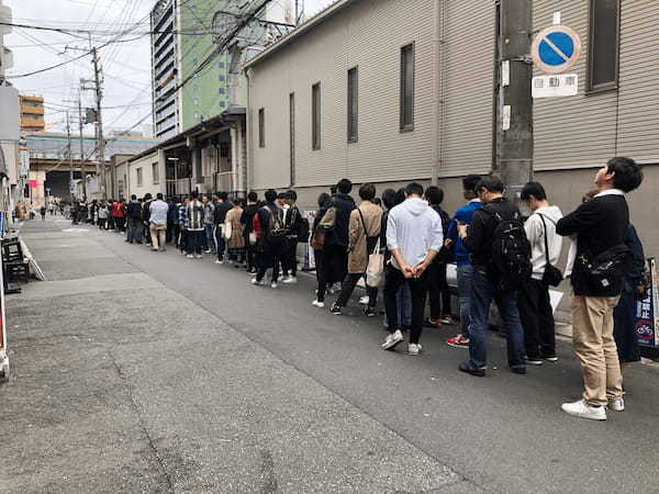 大行列を作ったコラボレーションラーメンが復活！豚骨の超名店「一風堂」× 大阪No.1行列ラーメン店「人類みな麺類」の「人類みな一風堂」が道頓堀に5月1日(水)グランドオープン！