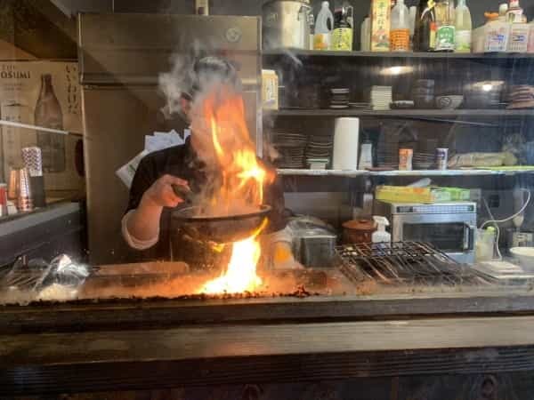 西宮北口駅すぐ昼限定マガリラーメン「星知ラズ 西宮北口店」で「鶏白湯soba」を食べてきた【にしつーグルメ】