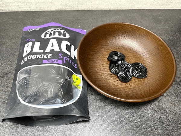 ヴィレヴァンで「くそまずい」と売られていたお菓子に挑戦！「リコリス」とやらを試食してみた結果